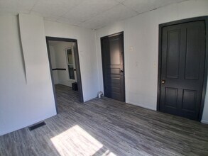 714 Bryan Ave in Danville, IL - Building Photo - Building Photo
