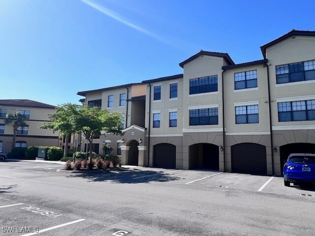 12920 Positano Cir in Naples, FL - Building Photo - Building Photo