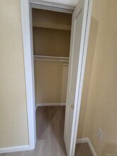 8 Cottage St-Unit -2 in Monticello, NY - Building Photo - Building Photo