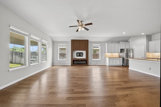 18102 Humber River Ln