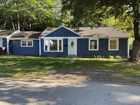 215 Jaffrey St in Weymouth, MA - Building Photo