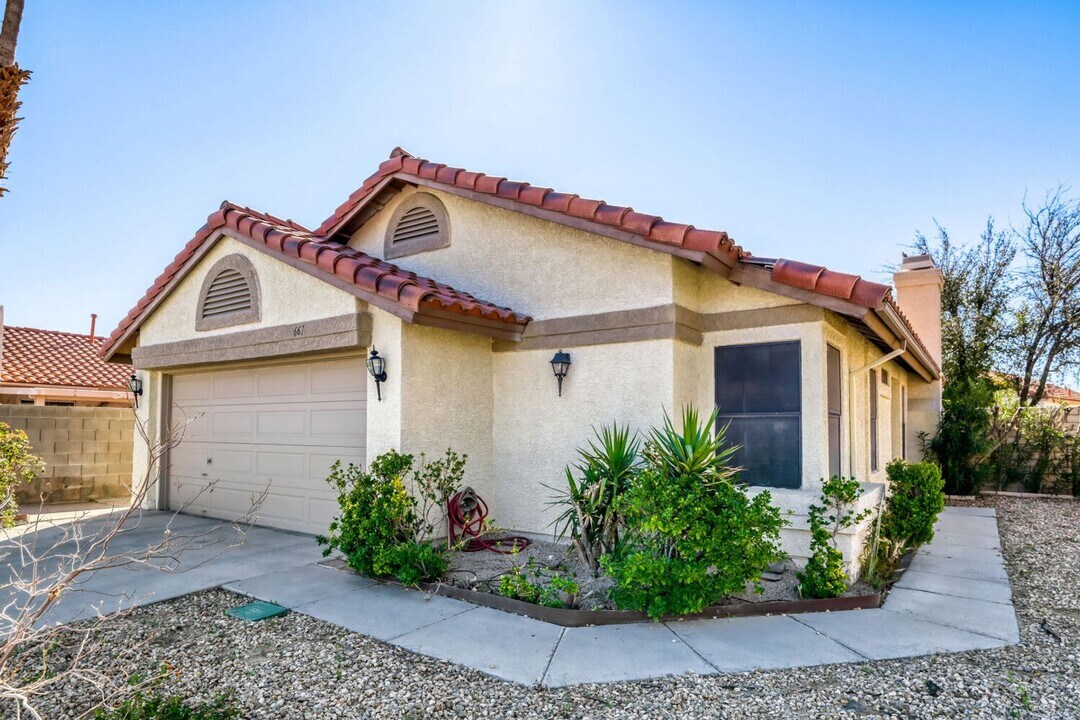 661 Freeburg Pl in Las Vegas, NV - Building Photo