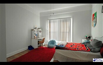 307 W College Ave in Hartsville, SC - Foto de edificio - Building Photo