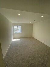 7453 Haskell Ave in Los Angeles, CA - Building Photo - Building Photo