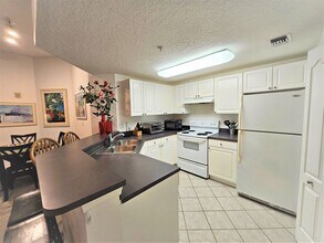 5050 Fairways Cir in Vero Beach, FL - Building Photo - Building Photo