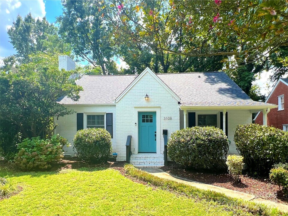 3108 Barnhill Dr in Charlotte, NC - Building Photo