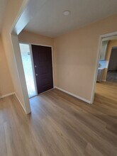 1525 Lavender Ln in Modesto, CA - Building Photo - Building Photo