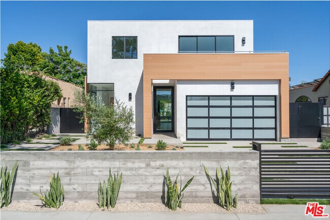 property at 444 Kings Rd