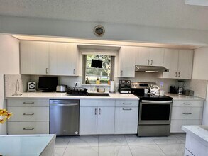1801 Eleuthera Point in Coconut Creek, FL - Building Photo - Building Photo