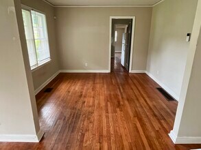 2286 Marion Circle in Decatur, GA - Building Photo - Building Photo