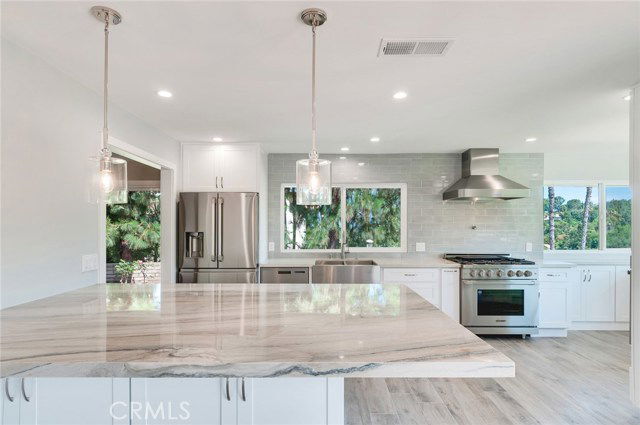 property at 11761 Highview Dr