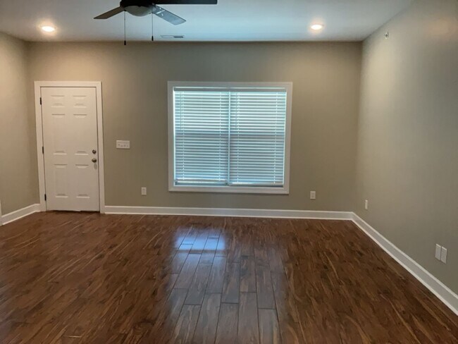 145 Bruin Dr in Florence, AL - Building Photo - Building Photo