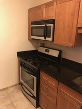8 Whittier Pl-Unit -Apt 5F in Boston, MA - Building Photo - Building Photo