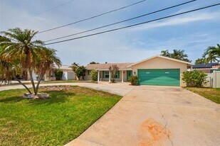 12050 7th St E in Treasure Island, FL - Building Photo