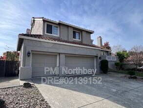 3213 Hilton Head Dr in Fairfield, CA - Building Photo - Building Photo