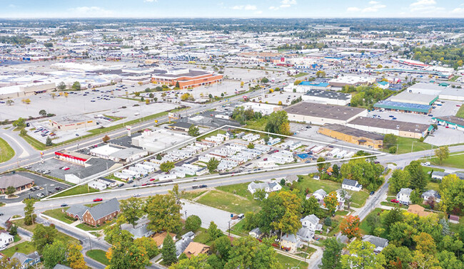 Glenbrook Mobile Home Park in Fort Wayne, IN - Building Photo - Building Photo