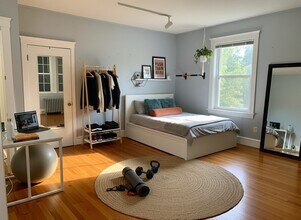 316 St Paul St in Brookline, MA - Building Photo - Building Photo