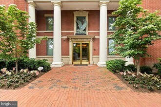 955 26th St NW in Washington, DC - Building Photo - Building Photo