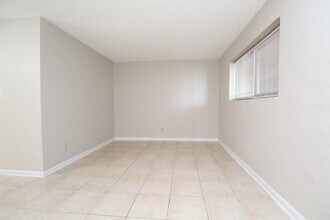 600 Scenic Hwy in Pensacola, FL - Building Photo - Building Photo