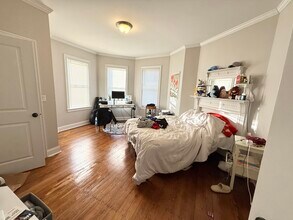 2 Johnson Ave, Unit 3 in Boston, MA - Building Photo - Building Photo