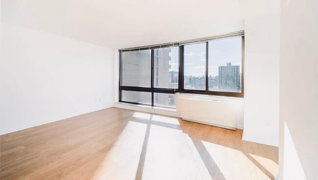 524 9th Ave in New York, NY - Building Photo - Building Photo