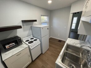 1232 S 22nd St in Lincoln, NE - Building Photo - Building Photo