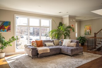 255A Hillside Ave in Palisades Park, NJ - Building Photo - Building Photo