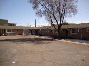 Morning Wood Apartments in Colorado Springs, CO - Building Photo - Building Photo