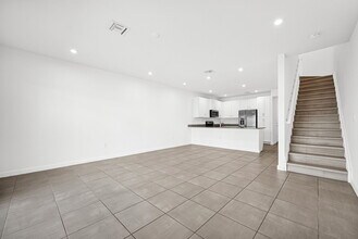 10817 SW 233rd St in Princeton, FL - Building Photo - Building Photo