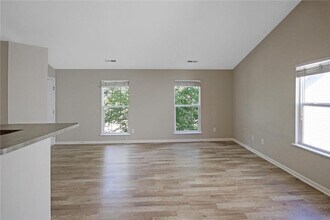 50 Stonewall Creek Ct in Dardenne Prairie, MO - Foto de edificio - Building Photo