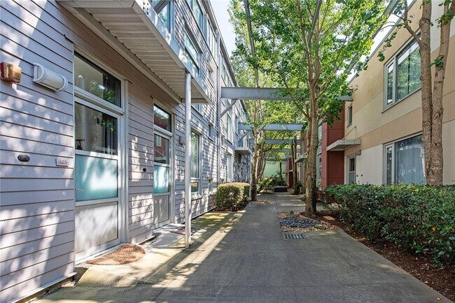 1661 La France Street Northeast in Atlanta, GA - Building Photo - Building Photo