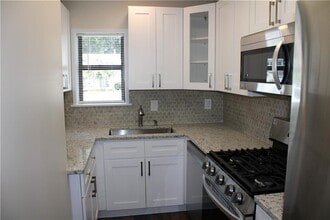 211 Goshen Ln in Woodstock, GA - Building Photo - Building Photo