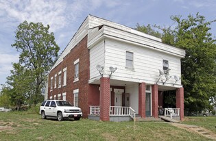 610-612 E Broadway St in Muskogee, OK - Building Photo