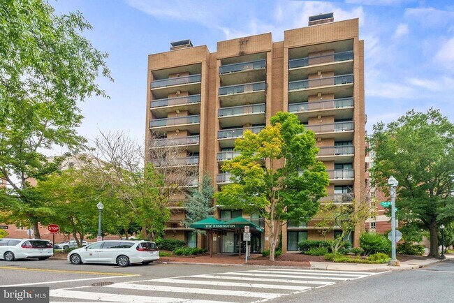 601 24th St NW in Washington, DC - Building Photo - Building Photo
