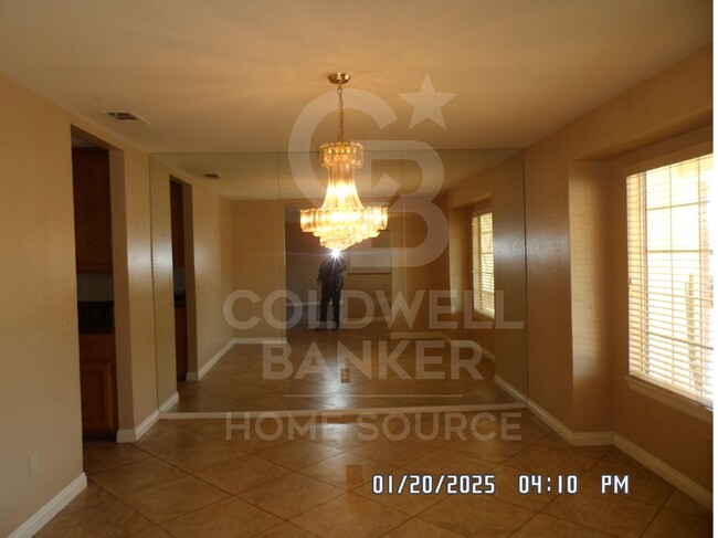 16251 Kamana Rd in Apple Valley, CA - Building Photo - Building Photo