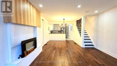 583 Old Weston Rd in Toronto, ON - Building Photo - Building Photo