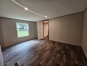 1135 Hendricks Lake Rd in Shelby, NC - Building Photo - Building Photo