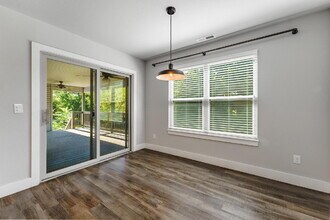 962 Glass St in Cave Springs, AR - Building Photo - Building Photo