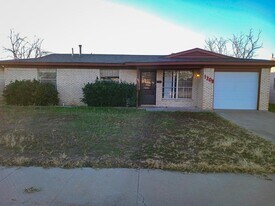 1208 E 56th St in Odessa, TX - Building Photo
