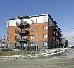 3695 Jean-Béraud in Laval, QC - Building Photo - Building Photo