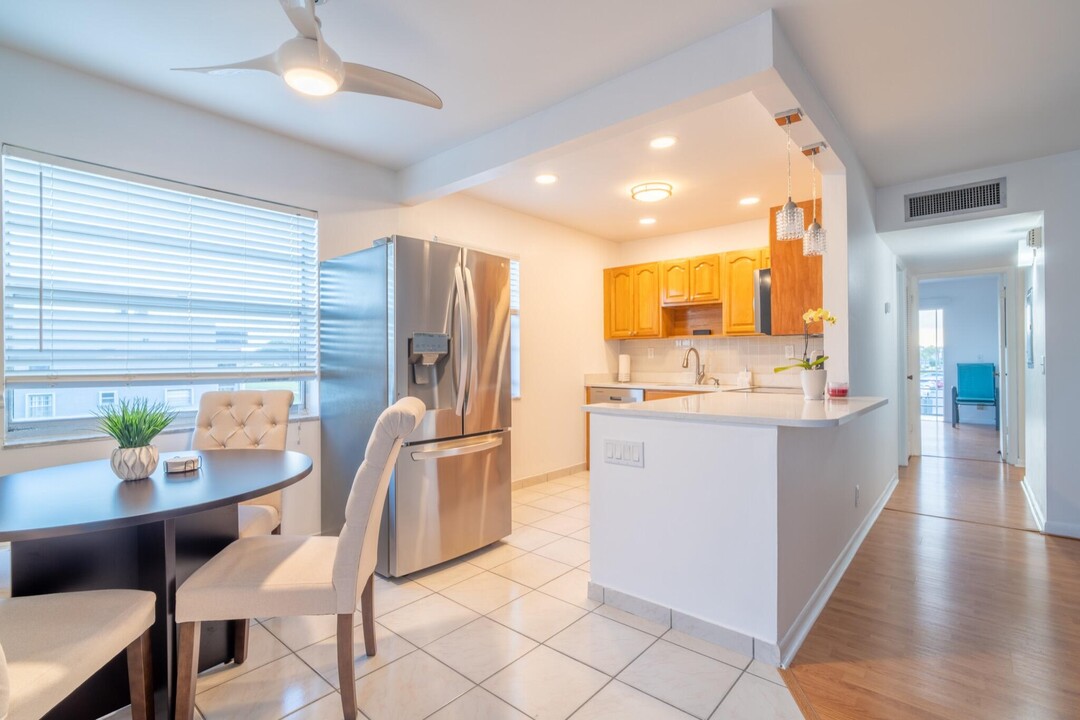 313 Burgundy N in Delray Beach, FL - Building Photo