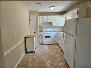 210 Apple Branch Dr in Woodstock, GA - Building Photo - Building Photo