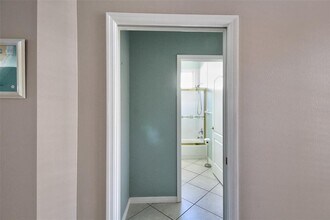 8110 Nice Way in Sarasota, FL - Building Photo - Building Photo