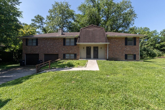 property at 2008 Juniper Dr