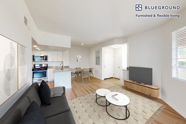 351 Hodencamp Rd in Thousand Oaks, CA - Building Photo - Building Photo