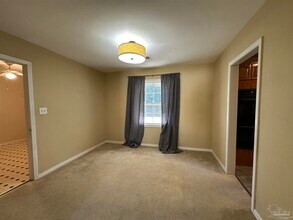 5560 Homewood Rd in Pensacola, FL - Building Photo - Building Photo