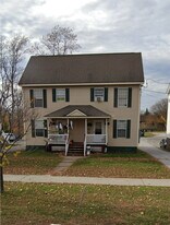 168 N Main St, Unit 168-2 main st in St. Albans, VT - Building Photo