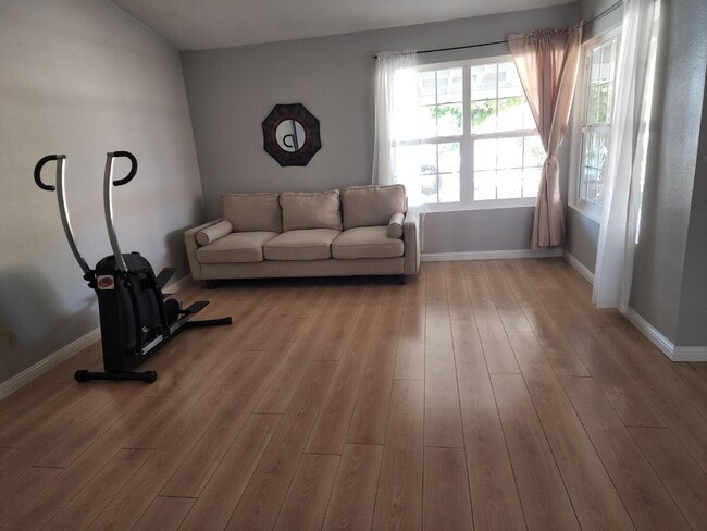 13602 Ironstone Cir in Victorville, CA - Building Photo - Building Photo