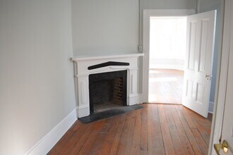 215 N 5th Ave, Unit B in Wilmington, NC - Building Photo - Building Photo