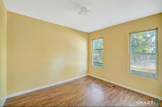 45 Bassett St in New Haven, CT - Building Photo - Building Photo